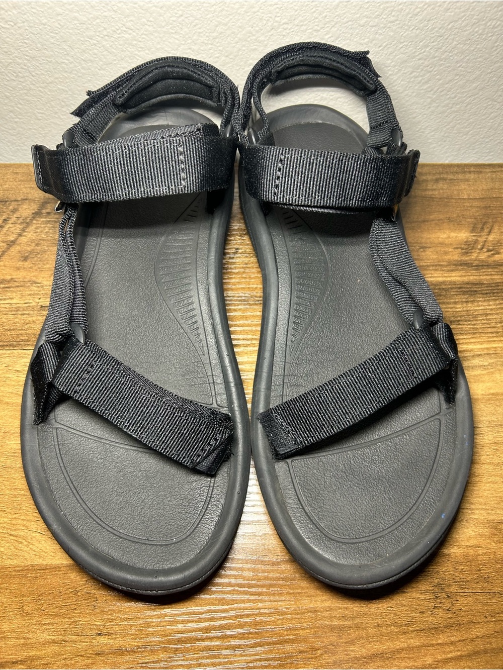 Women’s Black Sport Strap Sandals - Casual Outdoor Comfort